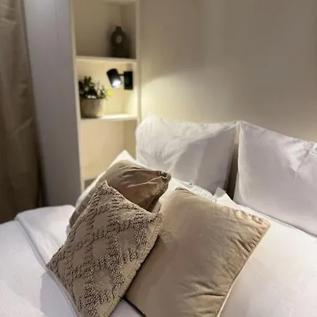 Le Cocon Des Sablons - Tour Eiffel Champs Elysees Apartment